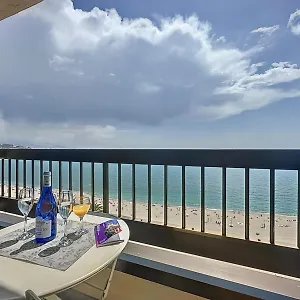 Espectaculares Vistas Al Mar Playa Malagueta , Malaga Spain